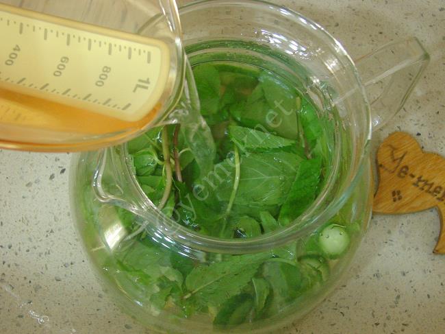 Göbek Yağlarını Eriten Salatalık Çayı - Yapılışı (6/12) 