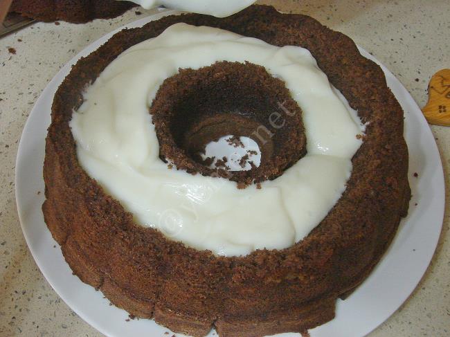 İçi muhallebili Kek Nasıl Yapılır? (15/20) Resimli Yemek Tarifleri