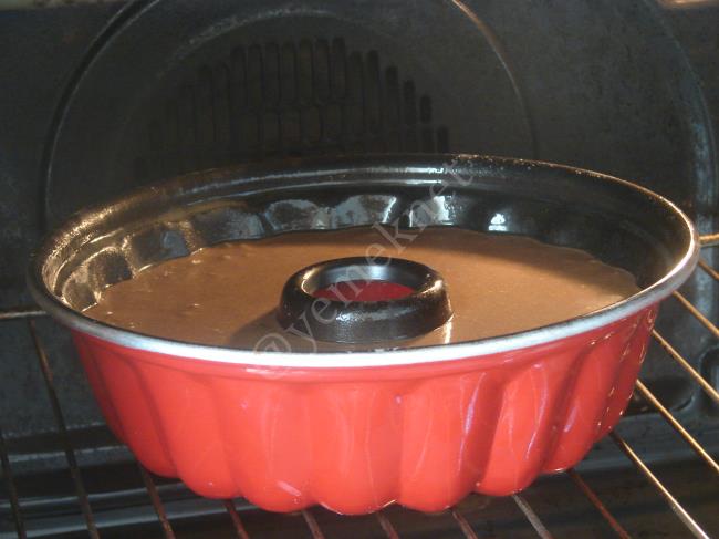 İçi muhallebili Kek - Yapılışı (9/20) 