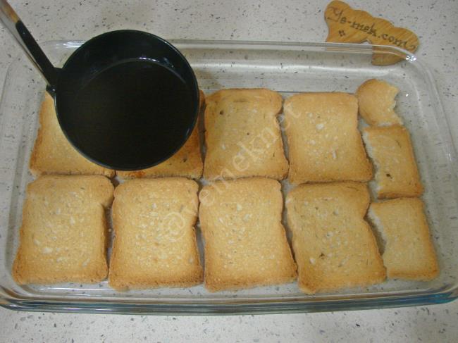 İrmikli Etimek Tatlısı - Yapılışı (6/16) 