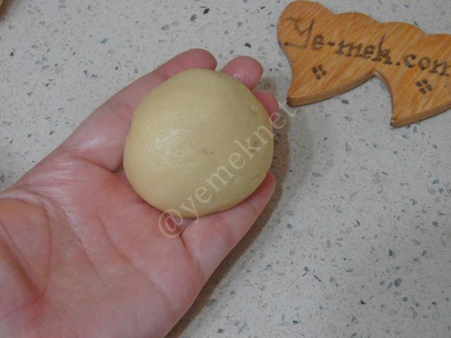 Karaköy Poğaçası - Yapılışı (9/16) 