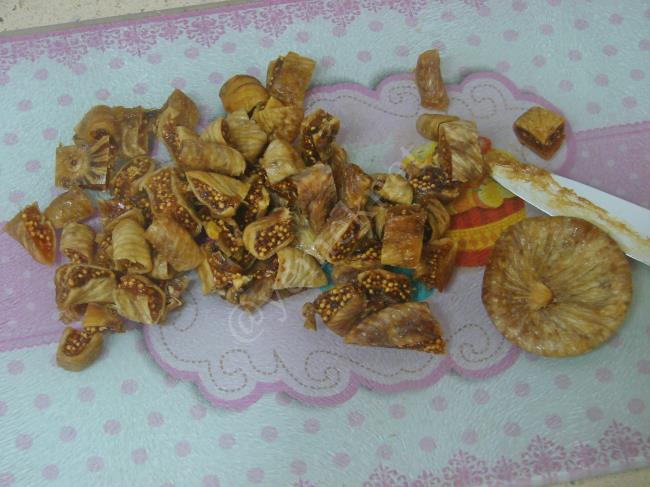 Kremalı İncirli Kek - Yapılışı (2/16) 