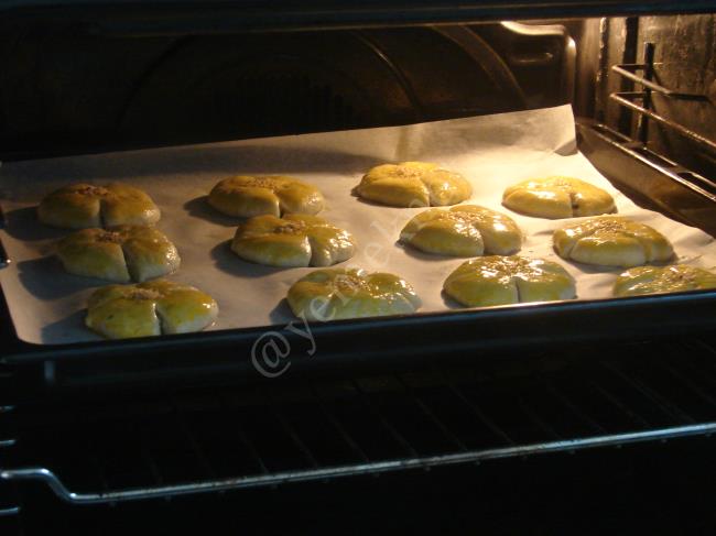 Mayalı Yoğurtlu Poğaça - Yapılışı (15/20) 