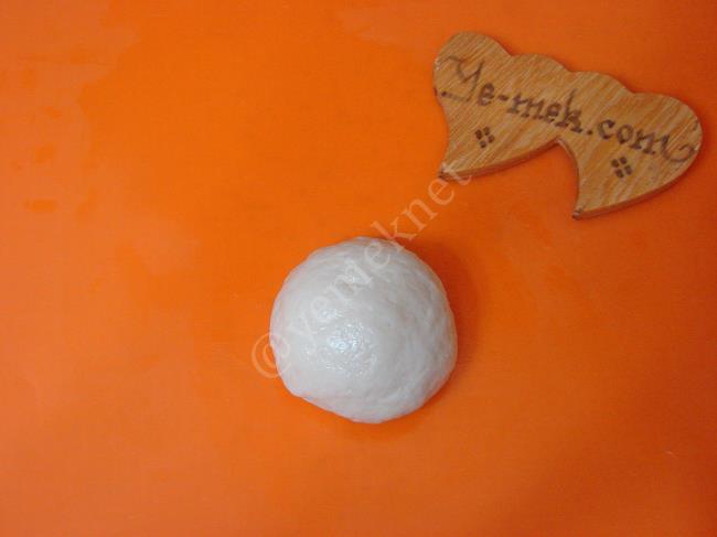 Mayalı Yoğurtlu Poğaça - Yapılışı (9/20) 