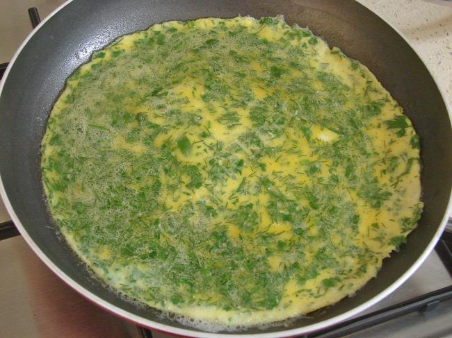 Maydanozlu Dereotlu Omlet - Yapılışı (7/12) 