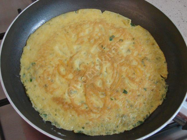 Maydanozlu Dereotlu Omlet - Yapılışı (8/12) 