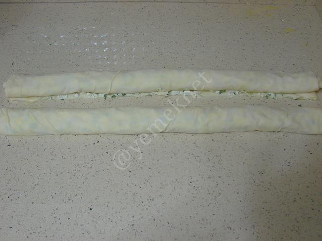 Peynirli Çıtır Üçgen Börek - Yapılışı (11/20) 