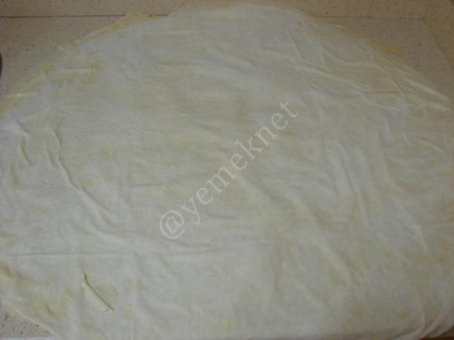 Peynirli Çıtır Üçgen Börek - Yapılışı (7/20) 
