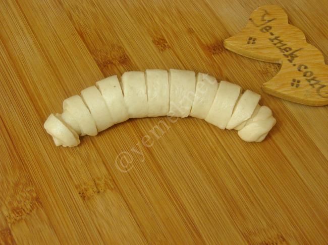 Şeritli Çiçek Poğaça - Yapılışı (14/20) 