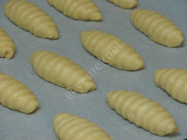 Sıvı Yağlı Elmalı Kurabiye - Yapılışı (13/20) 