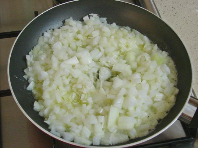 Soğanlı Omlet - Yapılışı (2/12) 