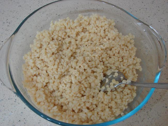 Tavuklu Kuskus Salatası - Yapılışı (5/12) 