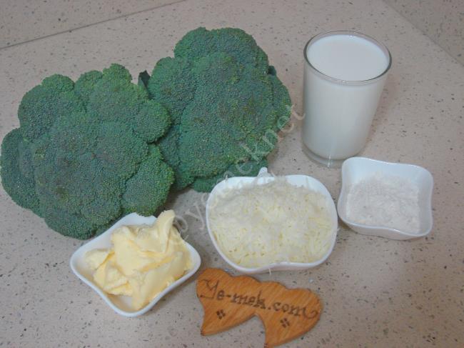 Beşamel Soslu Brokoli Yemeği - Yapılışı (1/16) 