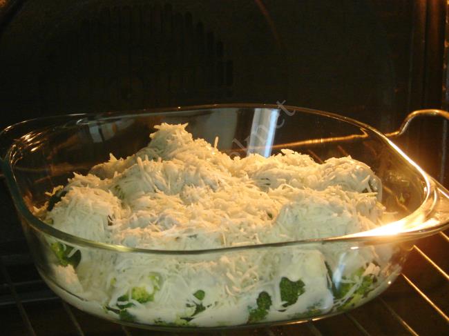 Beşamel Soslu Brokoli Yemeği - Yapılışı (12/16) 