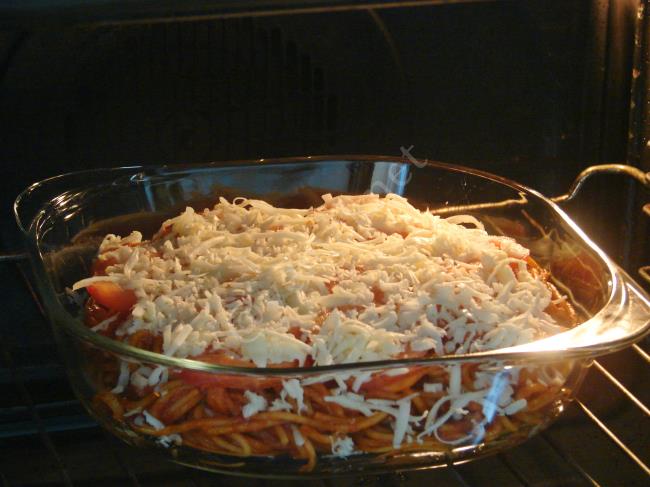 Domatesli Fırın Makarna - Yapılışı (14/20) 