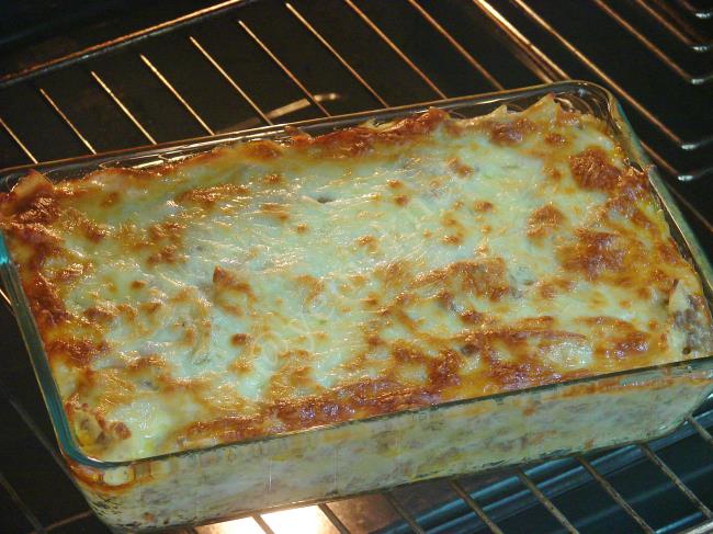 Beşamel Soslu Kıymalı Makarna - Yapılışı (17/20) 