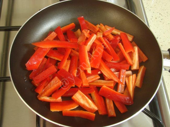 Fırında Etimekli Beşamel Soslu Tavuk - Yapılışı (5/20) 