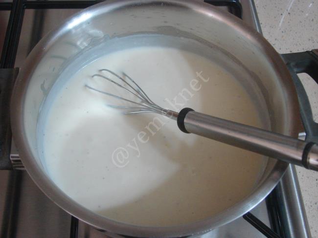 Fırında Etimekli Beşamel Soslu Tavuk - Yapılışı (8/20) 