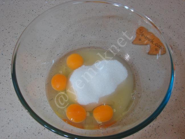 Klasik Portakallı Anne Keki - Yapılışı (2/16) 