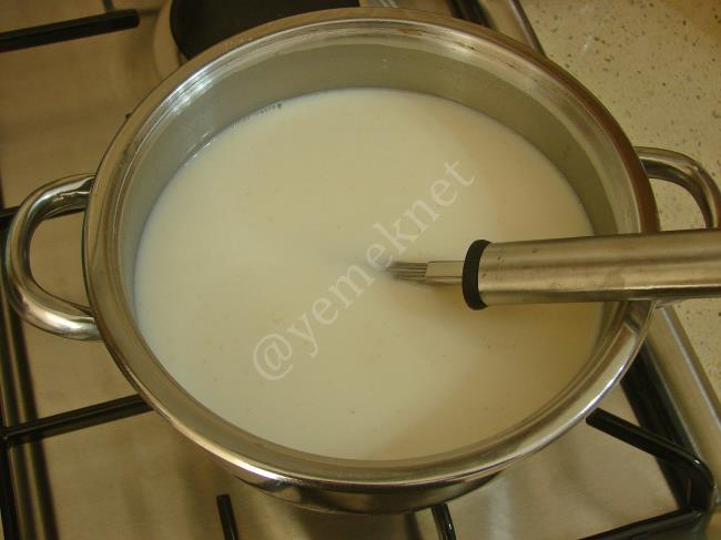 Kremalı Köstebek Pasta - Yapılışı (3/20) 