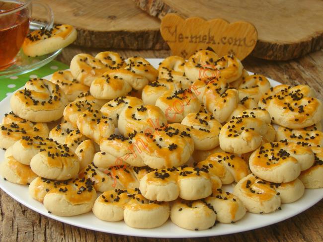 Nişastalı Tuzlu Kurabiye Tarifi, Nasıl Yapılır? (Resimli) Yemek Tarifleri