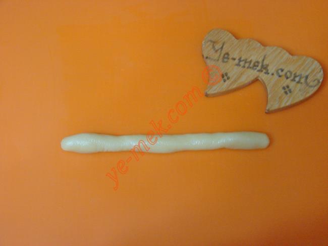 Nişastalı Tuzlu Kurabiye - Yapılışı (5/12) 