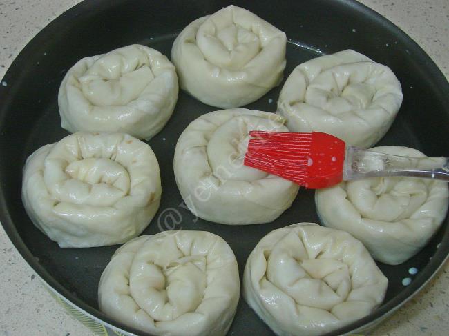 Pırasalı Börek - Yapılışı (15/20) 