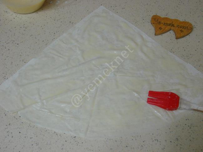 Pırasalı Börek - Yapılışı (8/20) 