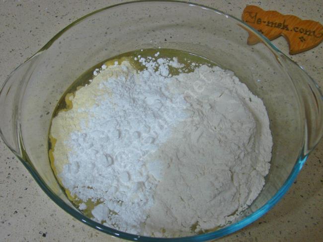 Sıvı Yağlı Tuzlu Kurabiye - Yapılışı (3/12) 