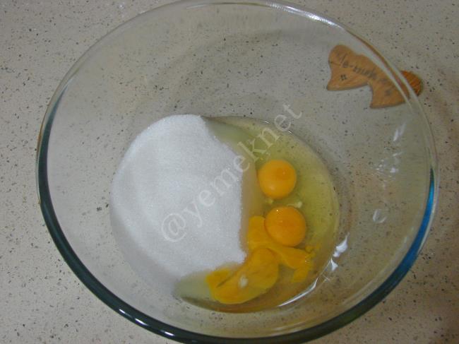 Susamlı Tepsi Keki - Yapılışı (2/12) 