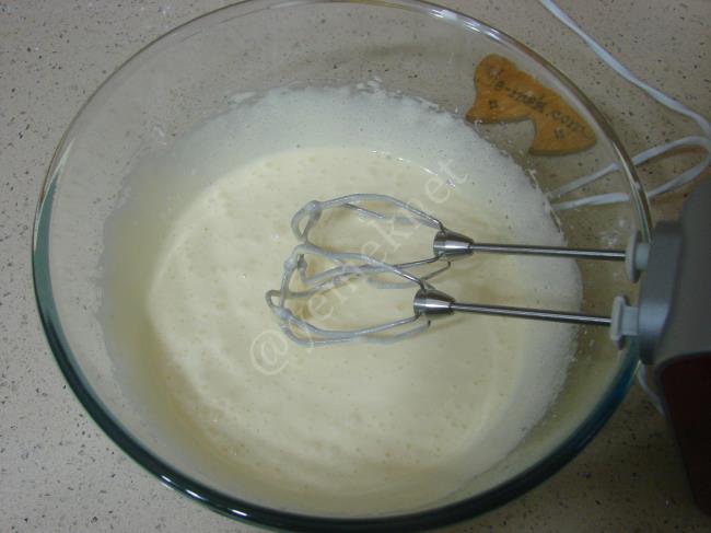 Susamlı Tepsi Keki - Yapılışı (3/12) 