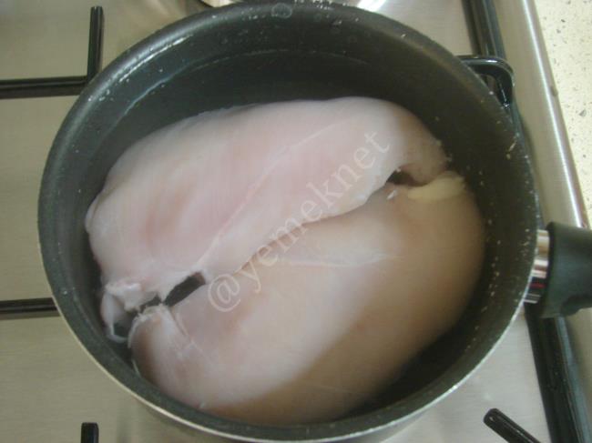 Tavuklu Karnabahar Salatası - Yapılışı (2/12) 