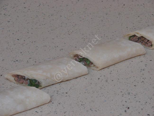 Unlu Çıtır Börek - Yapılışı (13/20) 