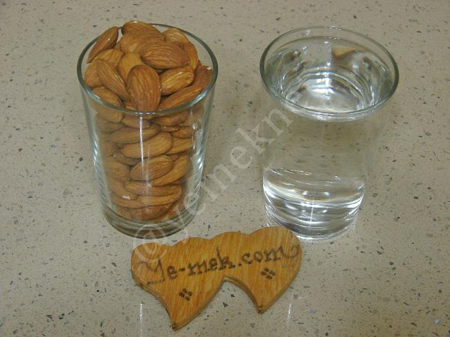 Badem Sütü - Yapılışı (1/12) 