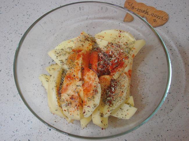 Fırında Galeta Unlu Çıtır Patates - Yapılışı (3/12) 