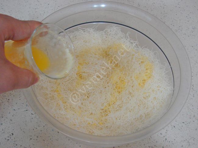 Muhallebili Kadayıf Çanakları - Yapılışı (2/12) 