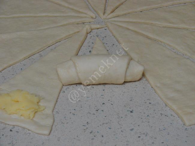 Patatesli Katmer Poğaça - Yapılışı (12/16) 