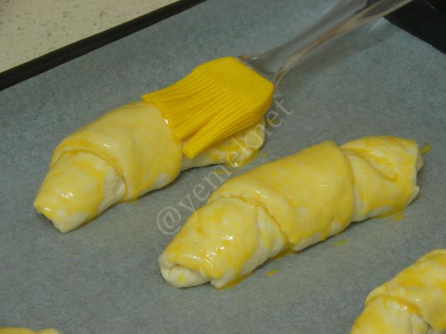 Patatesli Katmer Poğaça - Yapılışı (13/16) 