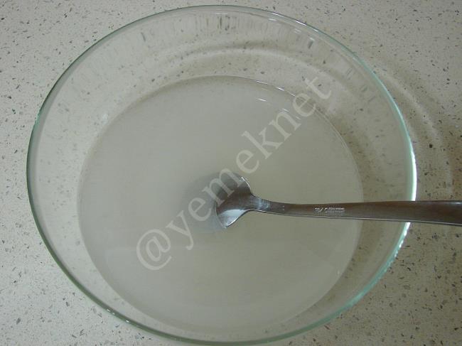 Sıvı Yağlı İrmik Helvası - Yapılışı (2/12) 