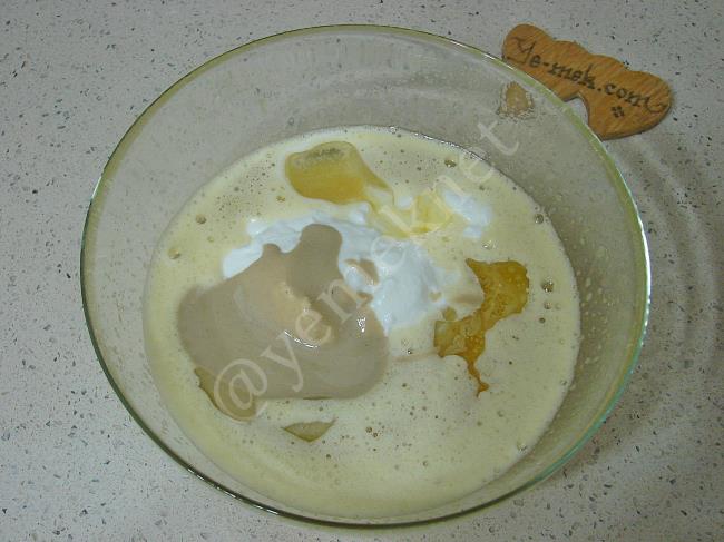 Tahinli Kaşık Dökmesi - Yapılışı (5/16) 