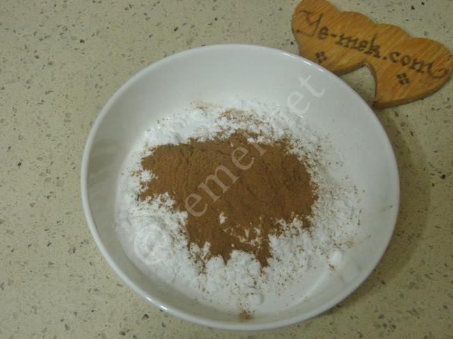 Bayatlamayan Tarçınlı Cevizli Kurabiye - Yapılışı (10/16) 