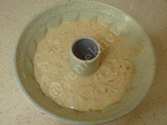 Elmalı Havuçlu Tarçınlı Kek - Yapılışı (10/16) 