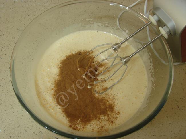 Elmalı Havuçlu Tarçınlı Kek - Yapılışı (4/16) 