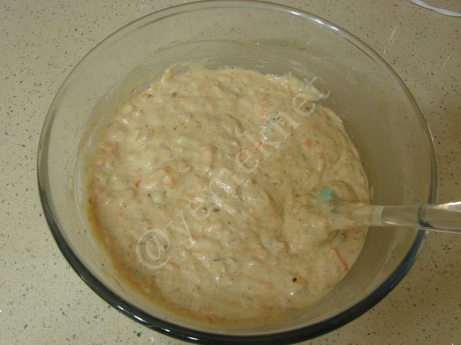 Elmalı Havuçlu Tarçınlı Kek - Yapılışı (8/16) 