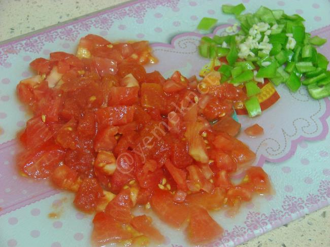 Fırında Kahvaltılık Ekmek Dilimleri - Yapılışı (2/12) 