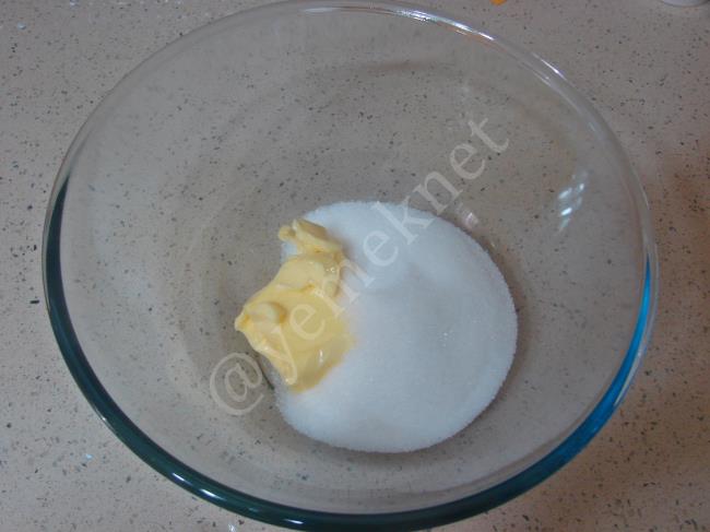 Kek Burger (Sandviç Kek) - Yapılışı (2/20) 