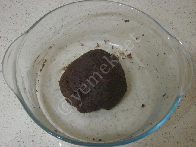 Sürprizli İrmik Tatlısı - Yapılışı (3/16) 