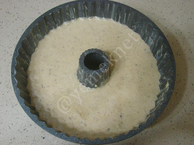 Tarçınlı Cevizli Kek - Yapılışı (11/16) 