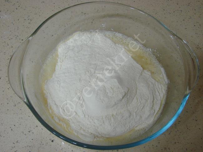 Tavada Mayasız Katmer - Yapılışı (4/20) 