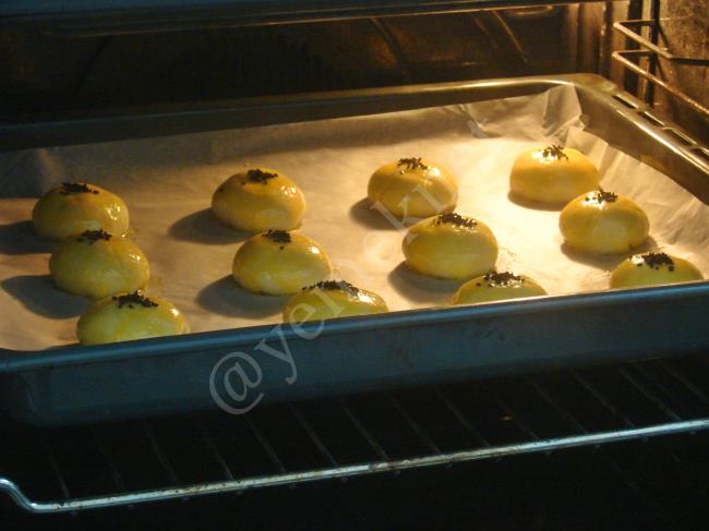 Anneanne Poğaçası - Yapılışı (12/16) 